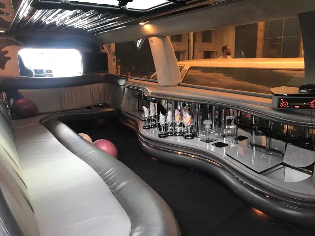 Book Oxford to Memphis Airport Transportation with Professional Chauffeurs